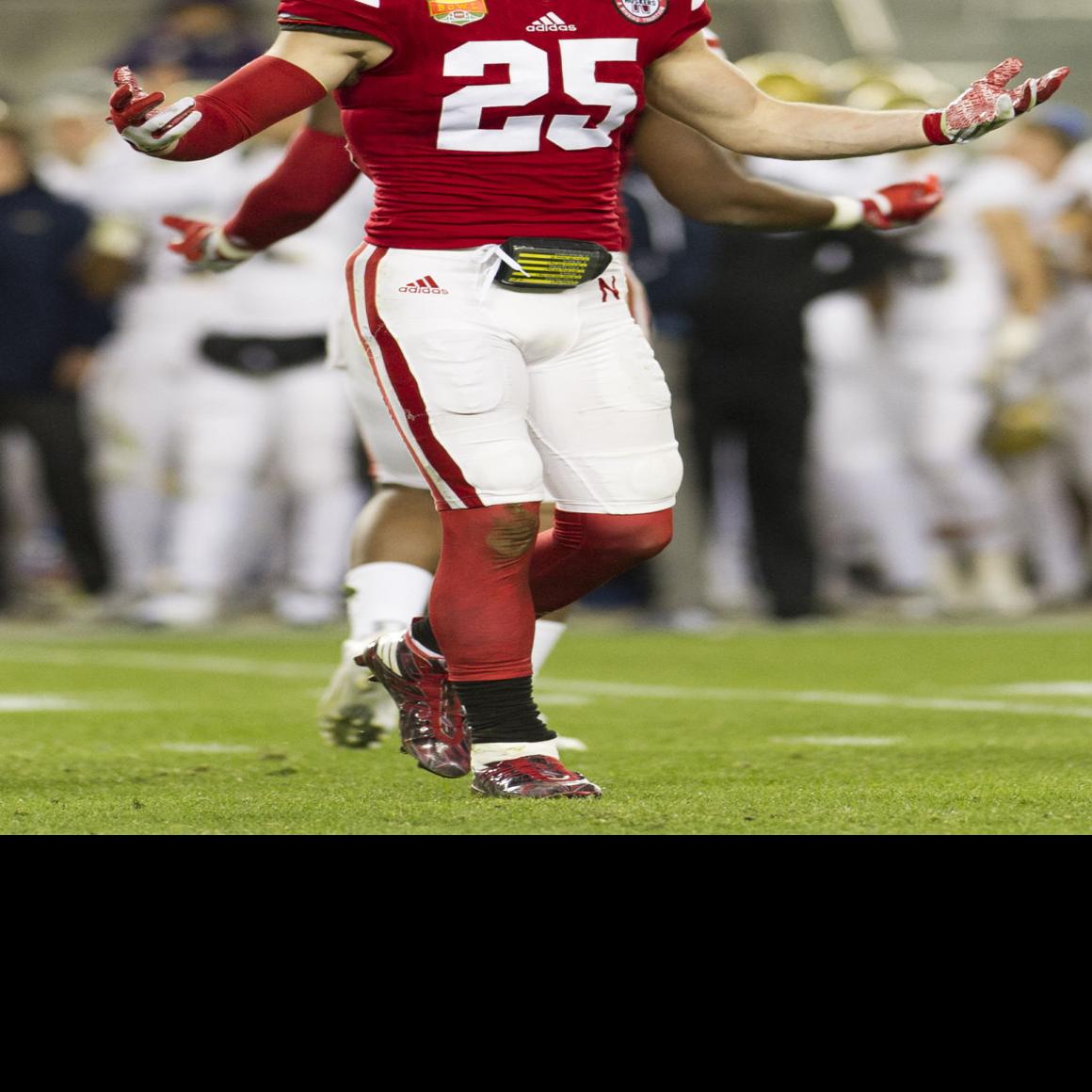 Blackshirts Respond After Gerry S Controversial Ejection 2015 Journalstar Com