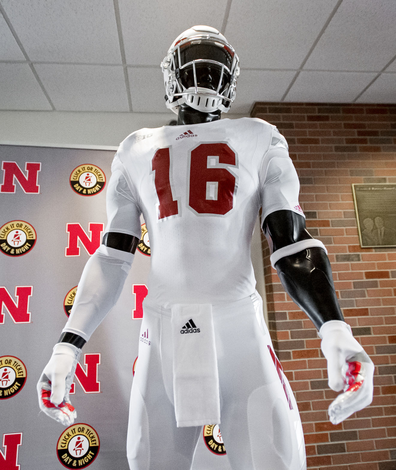 Photos: 'Husker Chrome' Alternate Uniforms | Husker Galleries ...