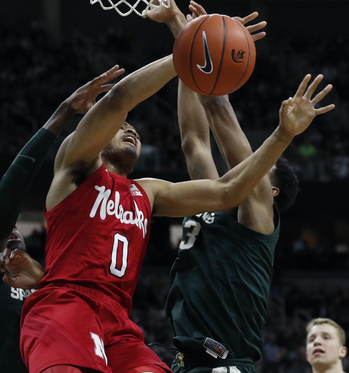 First Half Blitz Lifts Michigan State Past Huskers Men S