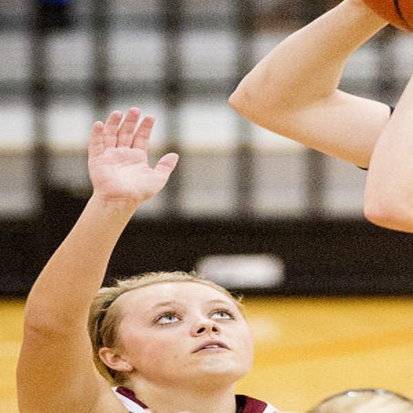 Girls Hoops Shepard Finds New Role After Season Ending Injury