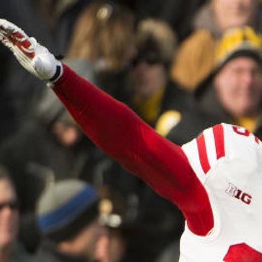 Football Huskers Pick Six Captains For 2015 Team Football
