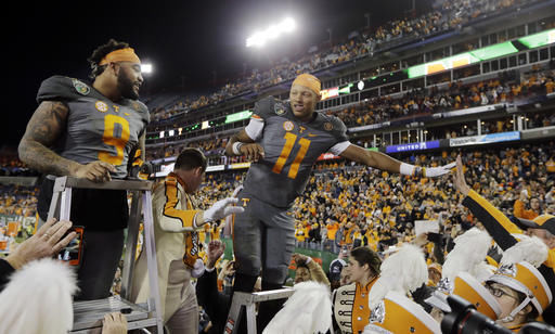 Music City Bowl 2016: Tennessee beats Nebraska 38-24