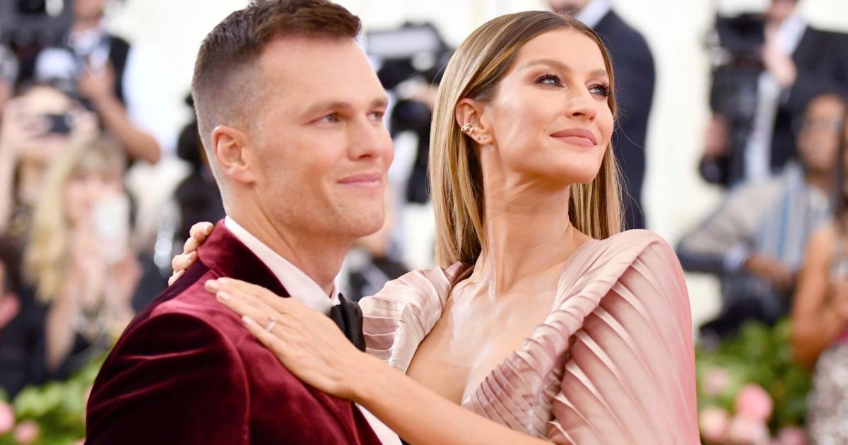 Tom Brady and Gisele Bündchen have hired divorce attorneys, source says