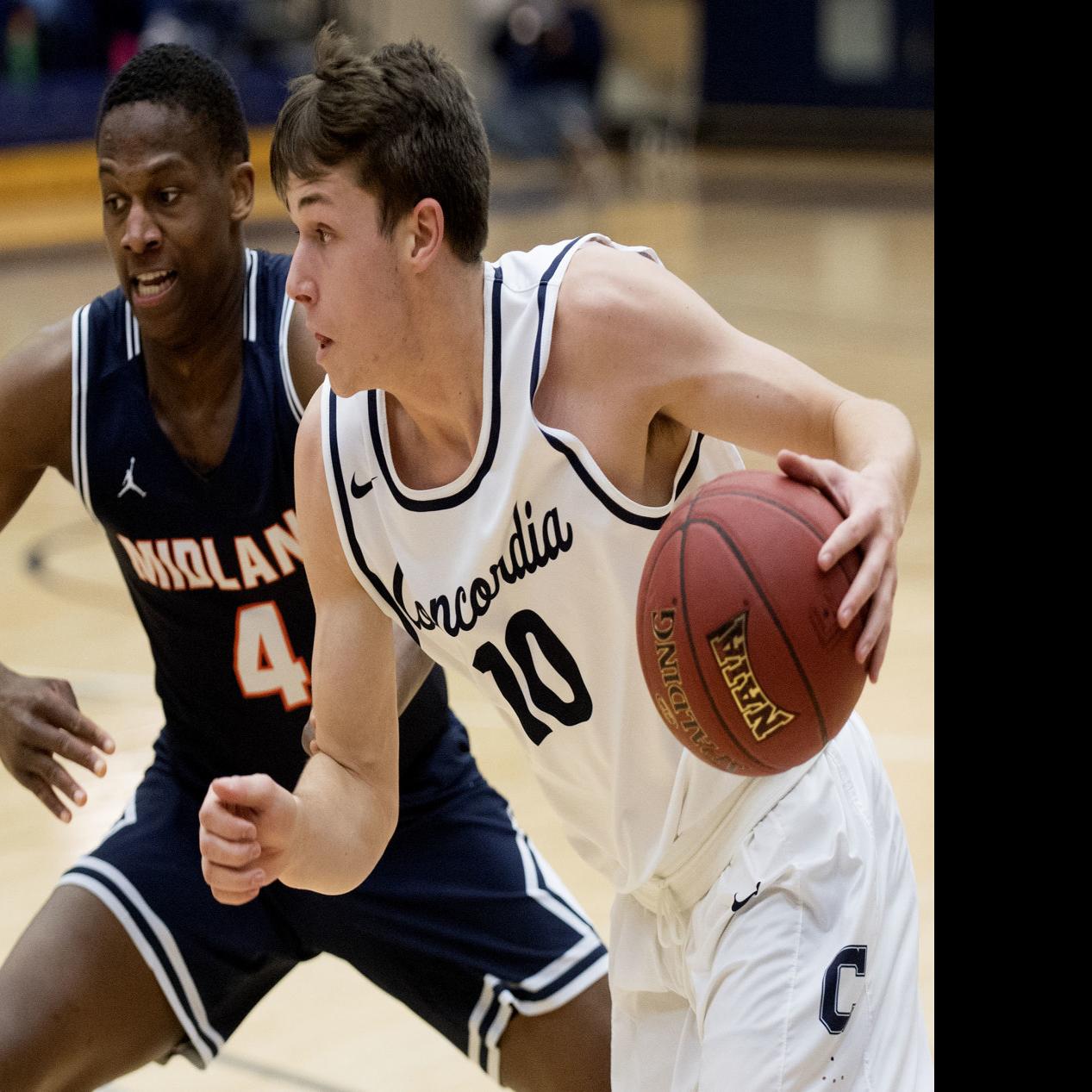 Limback Finds More Joy In Coaching Naia Tourney Team Than Playing
