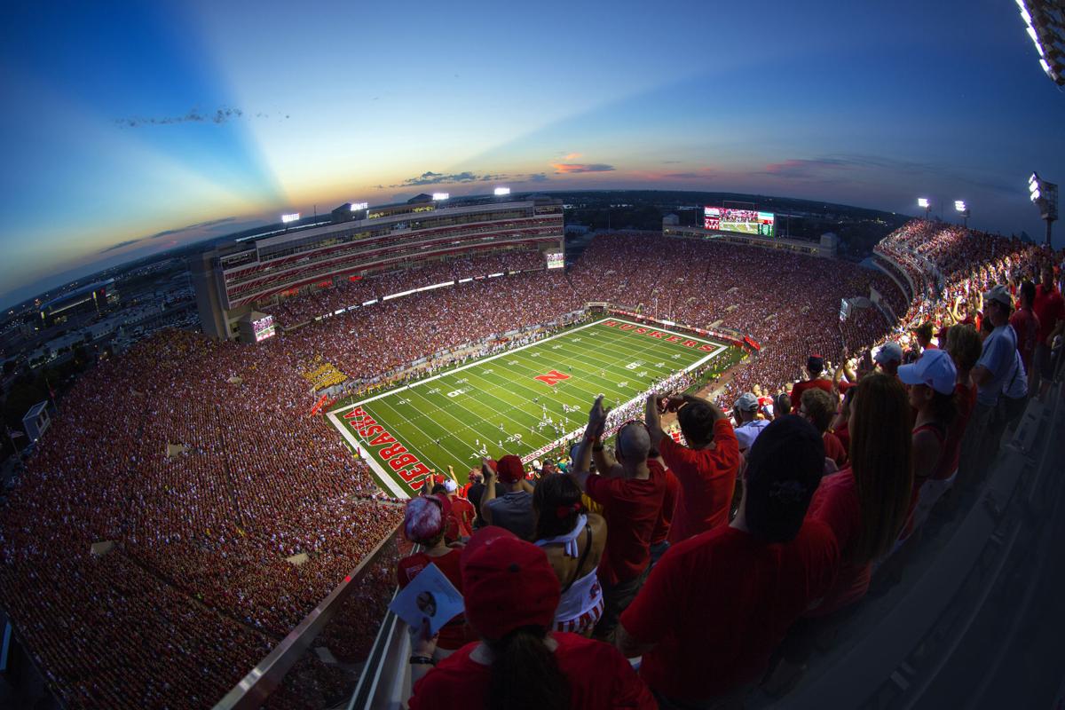Regents hear pitch to honor military at Memorial Stadium ...