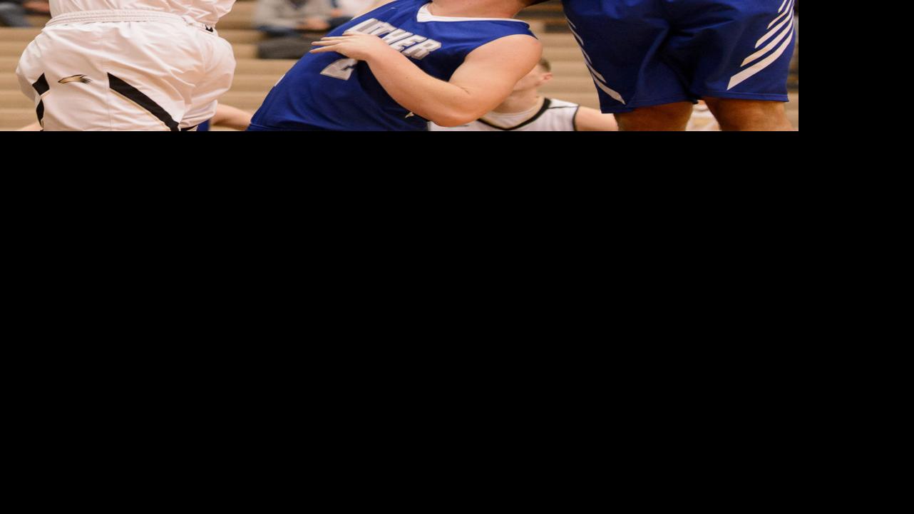 Men S Luther College Vs Wesleyan 1 7 17 Local Journalstar Com