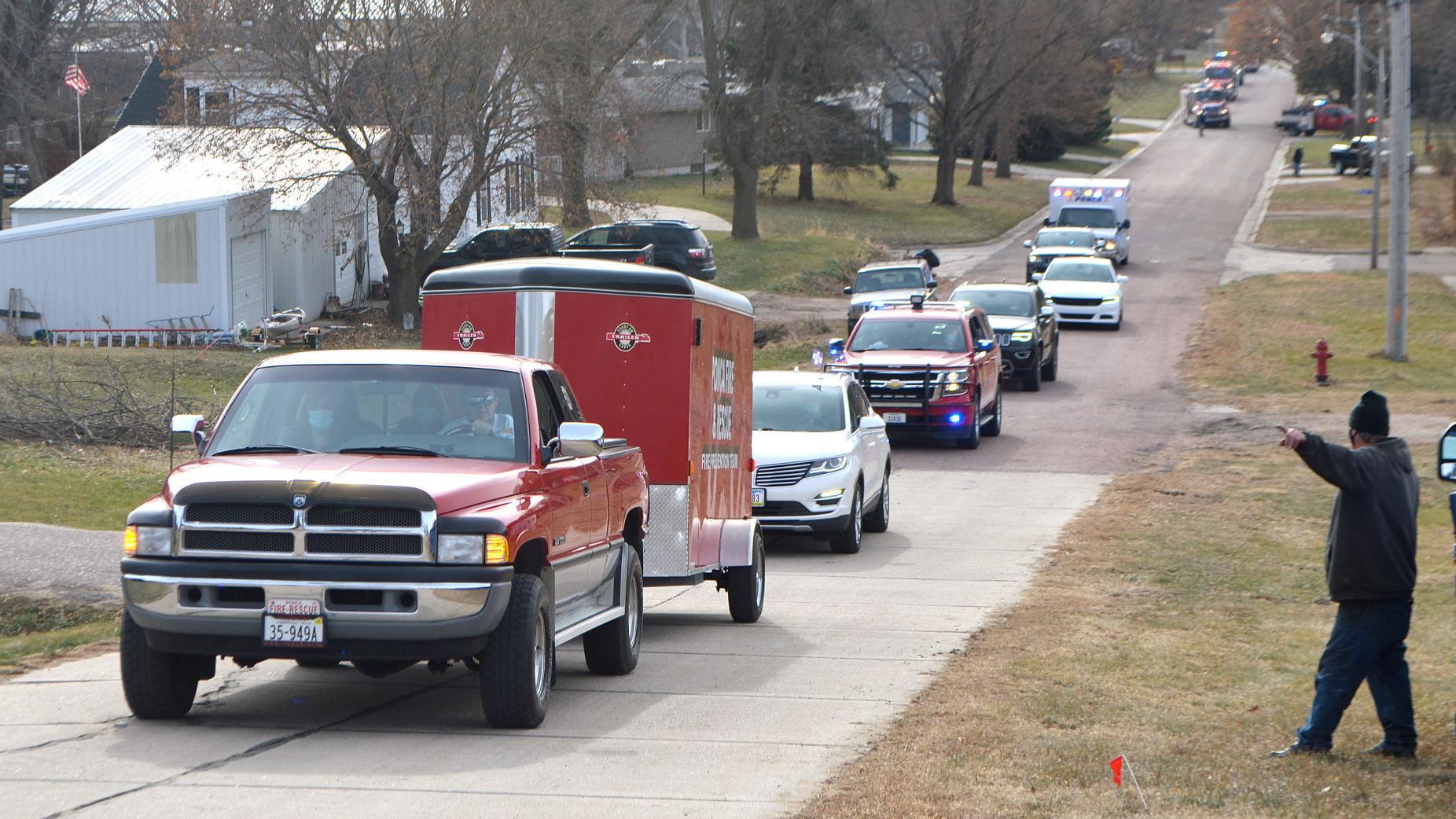 Ponca fire, rescue squads pay tribute to tireless volunteer 'Husker Bob,' who died of COVID-19 - Vimarsana News
