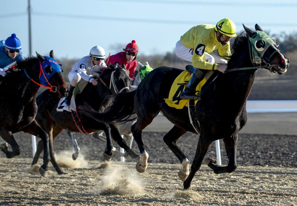 With new track, Lincoln Race Course hopes to revive horse racing in