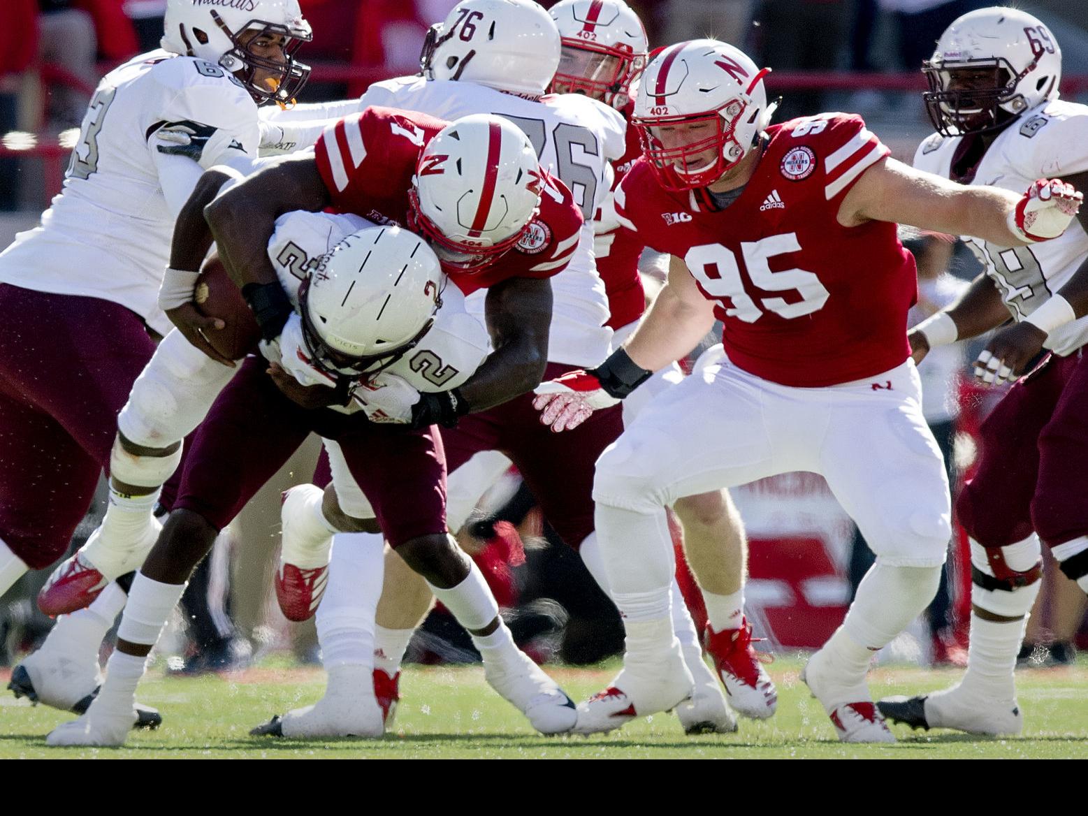 Huskers Roll Past Fcs Bethune Cookman In A Win Win Turn