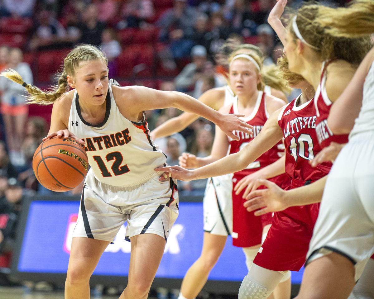 Class B Girls Behind Hatcliff S Double Double Beatrice Edges