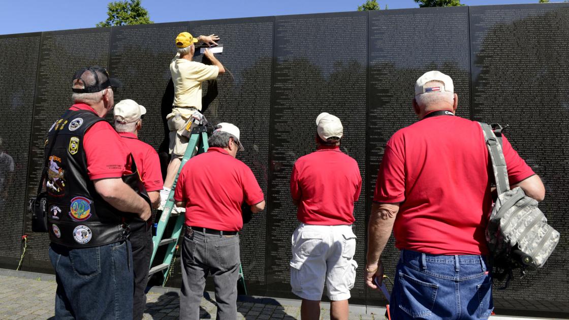 Nebraska Vietnam Combat Veterans Flight members tour Washington, DC