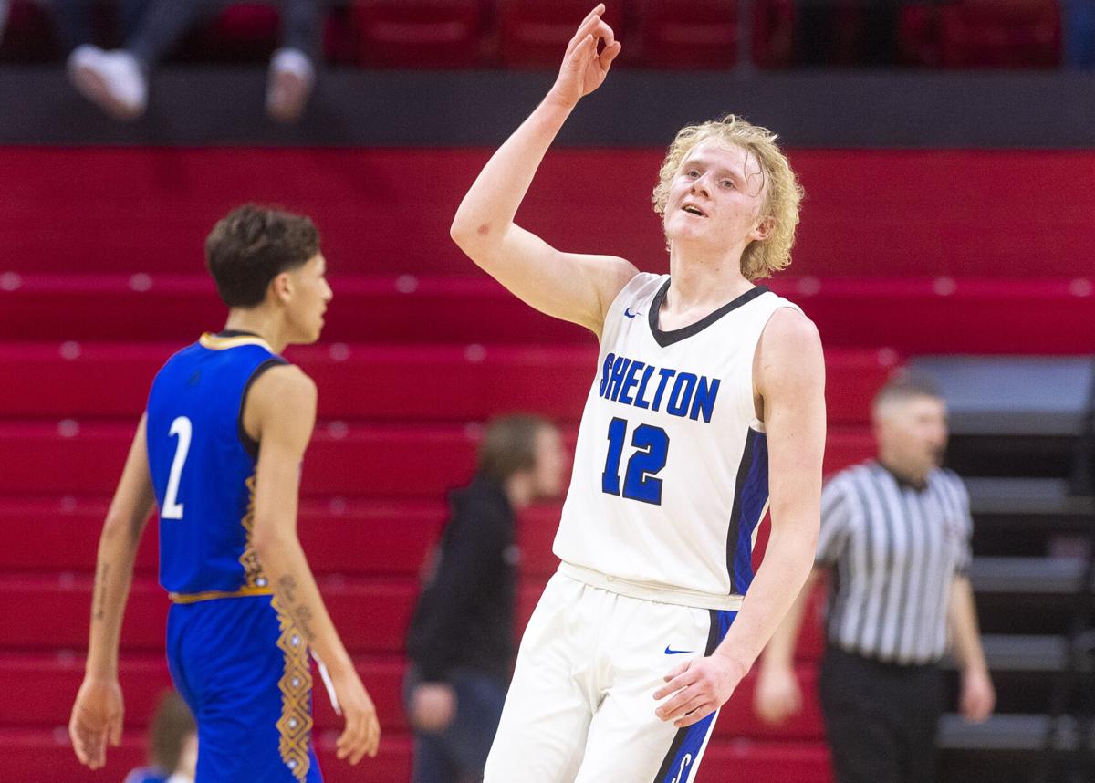 State basketball: Shelton captures late victory over Santee