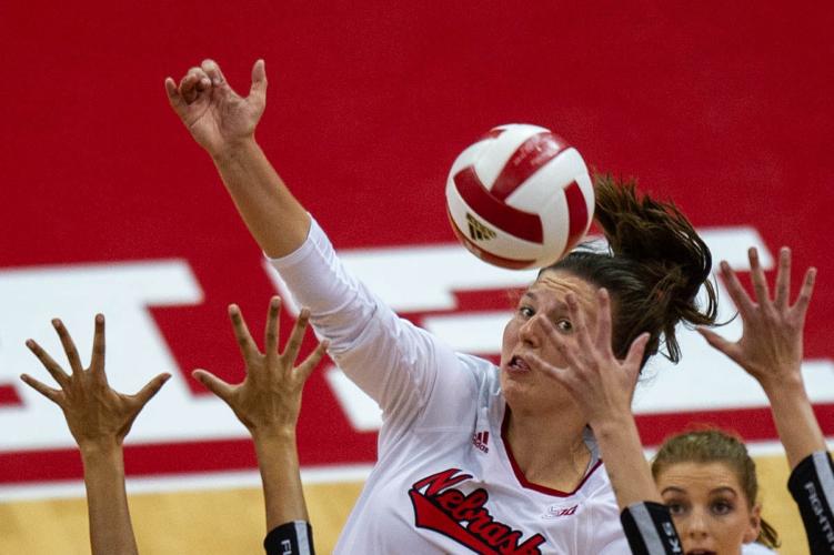 NU Volleyball vs. Oregon, 8.25.18