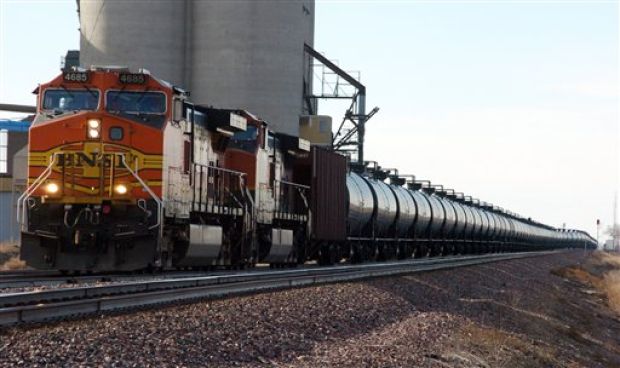 New safety rules proposed to curb oil train fires