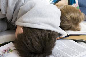 Can’t get your kid to sleep? You’re not alone. Here are some tips to beat the bedtime battle