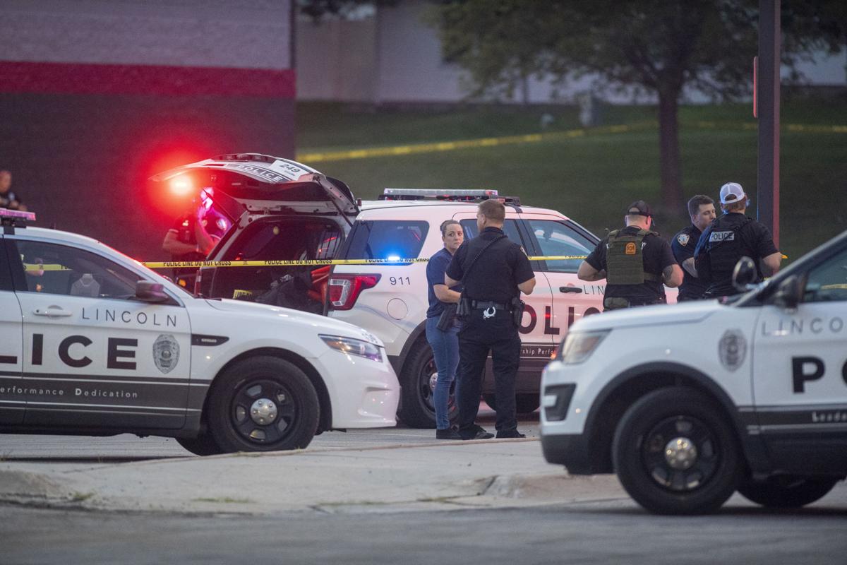 Police arrest teens in connection to shooting at Omaha mall