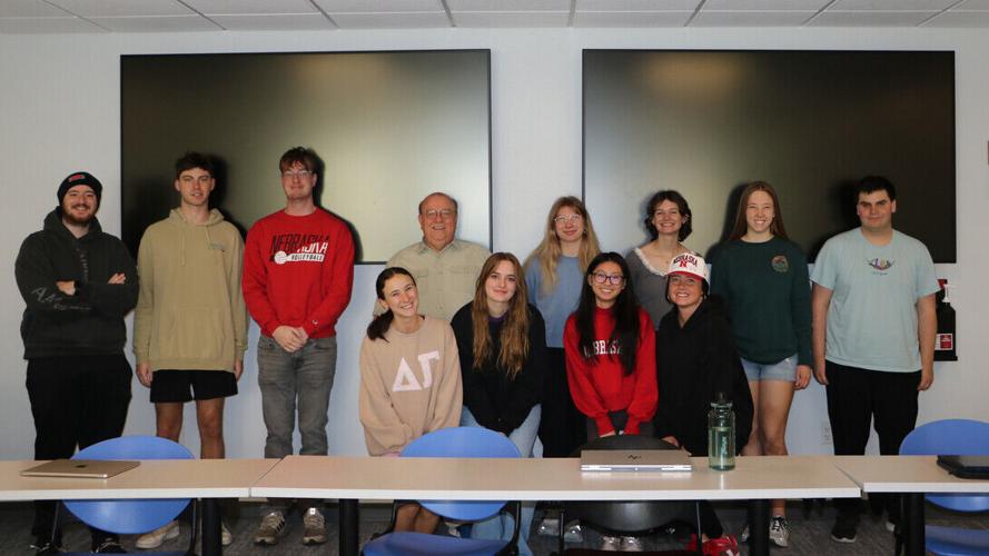 Honors course brings Vietnam War lessons to new generation