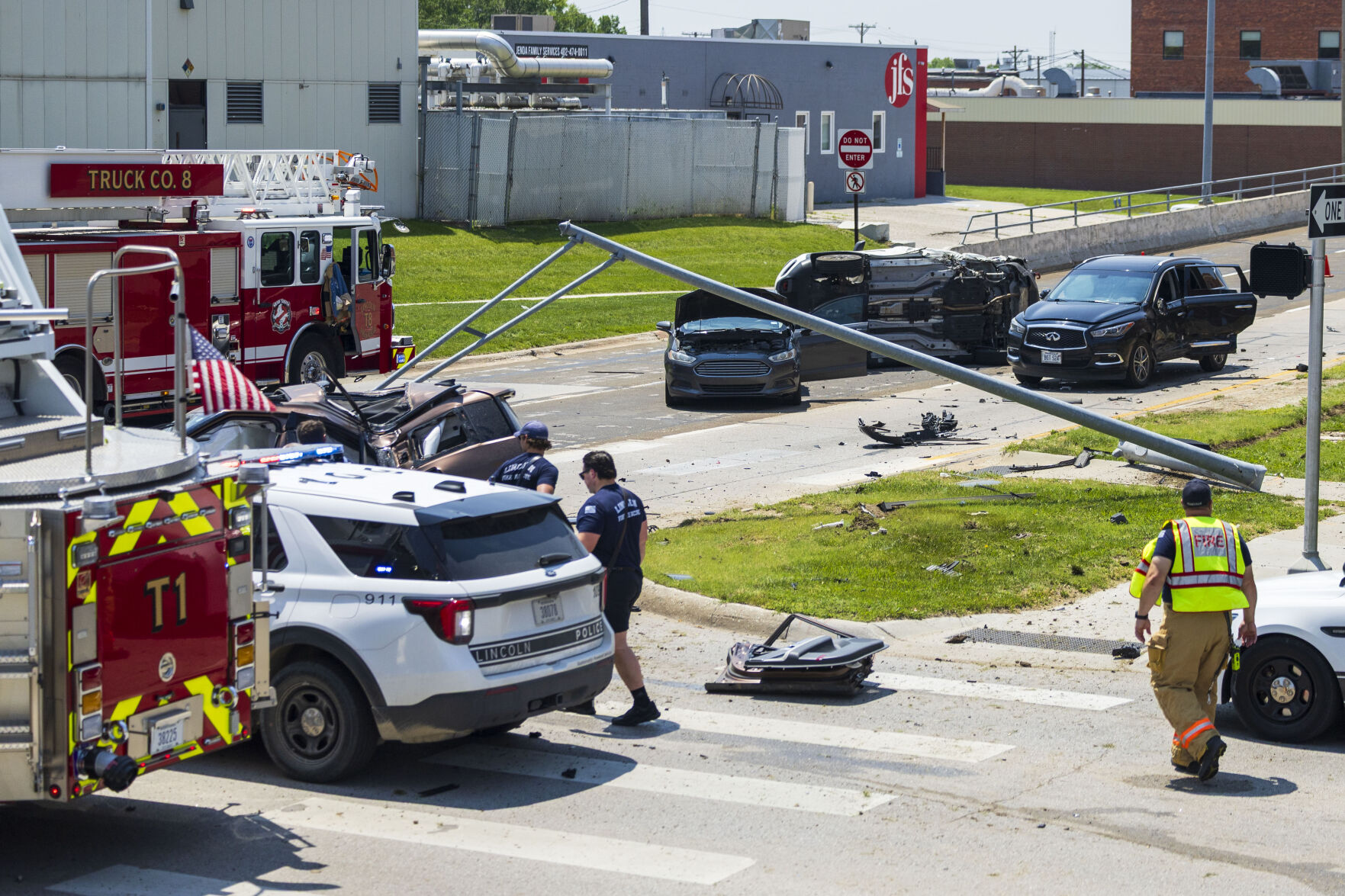 4 injured in downtown Lincoln crash at 9th and K streets