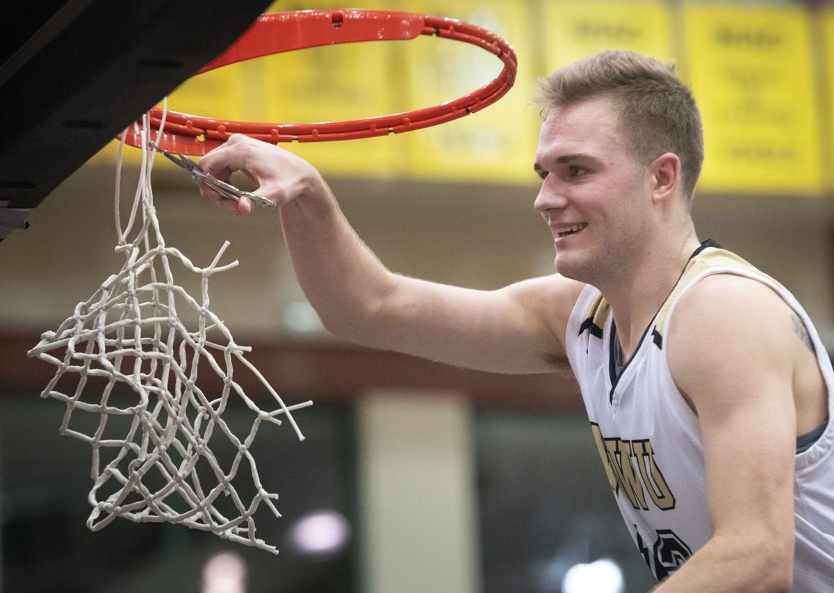 Playing Without Schimonitz Nebraska Wesleyan Rolls To Third