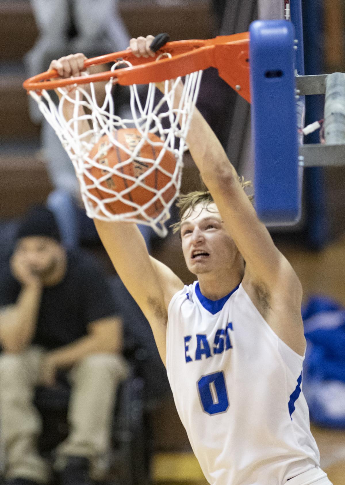 A 7 Boys East S Defense Sparks Comeback Against Omaha Burke