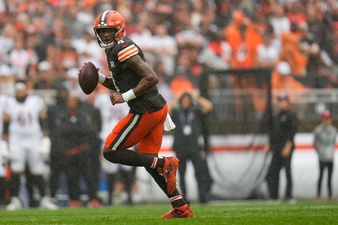 Deshaun Watson, Browns dominate lackluster Bengals