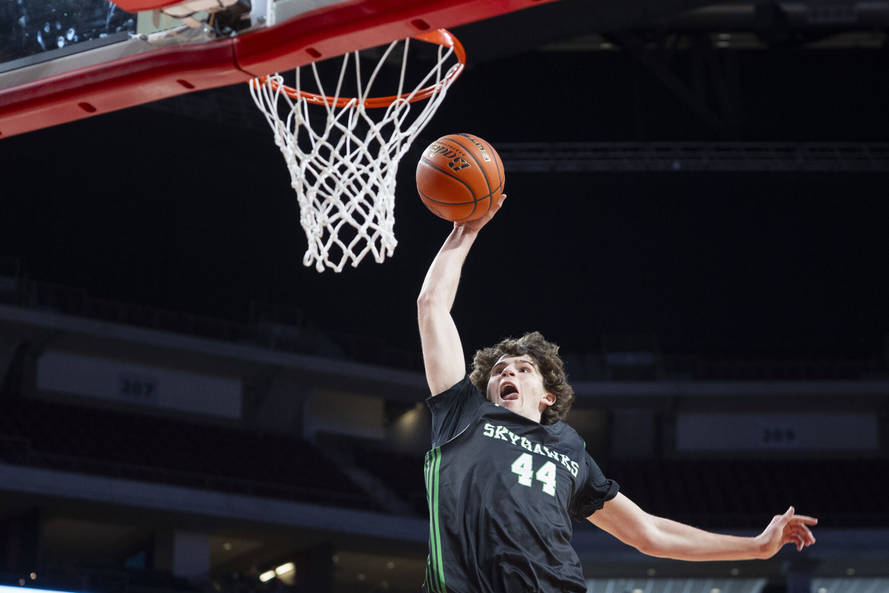 Class B Scholl propels Omaha Skutt past Norris for program s 6th