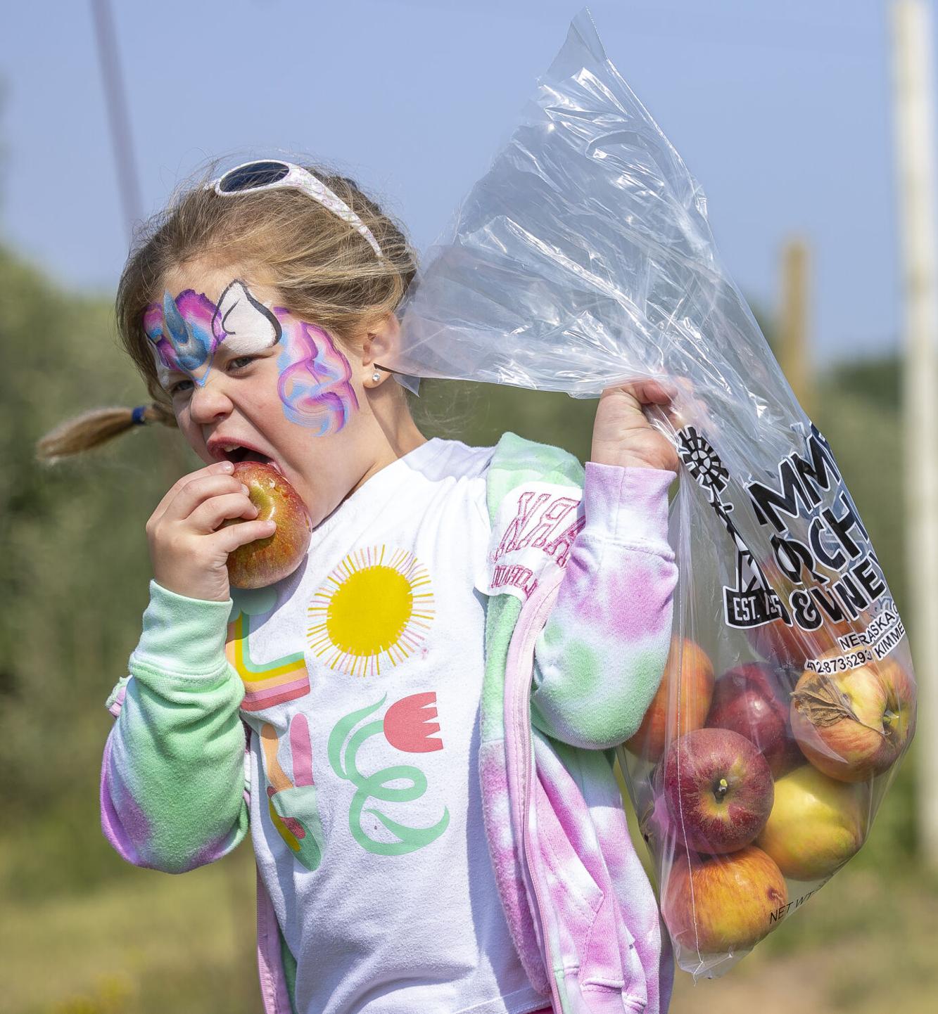Photos 55th annual AppleJack Festival draws visitors to Nebraska City