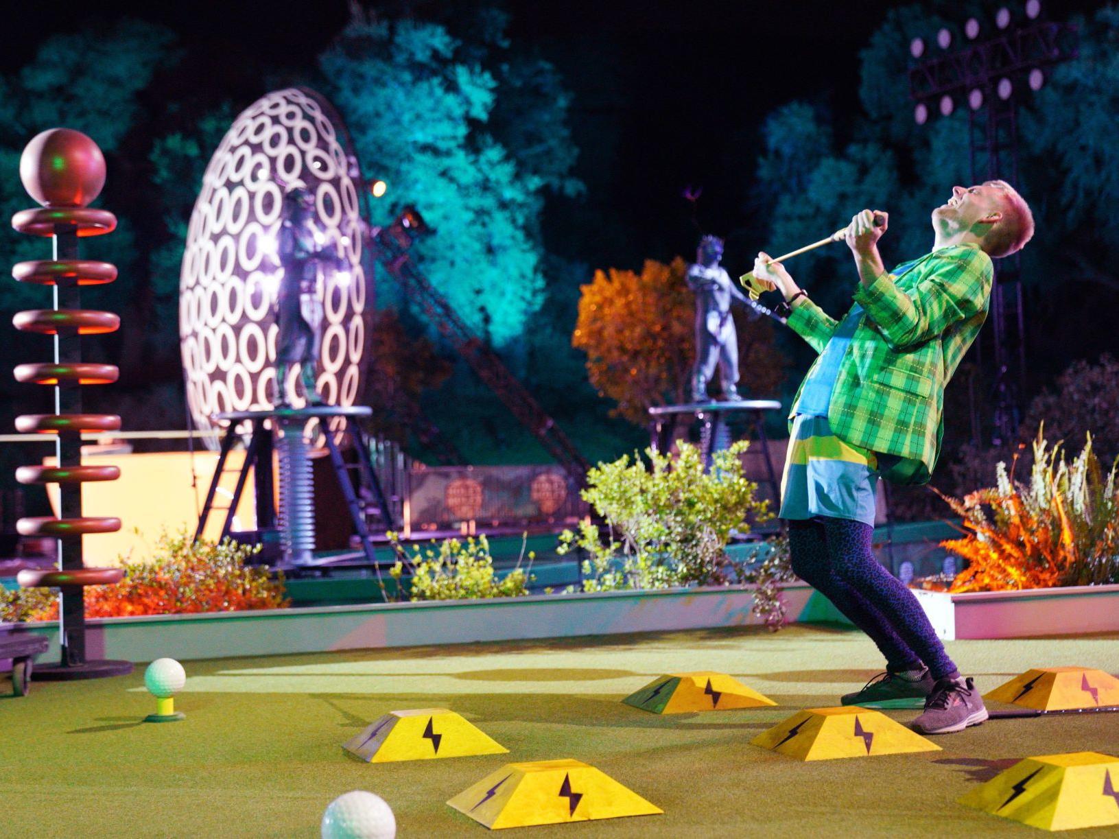 Lincoln Native And Mini Golf Enthusiast Erik Gustafson Thrown Into The Fire On Abc Summer Hit Show Golf Journalstar Com