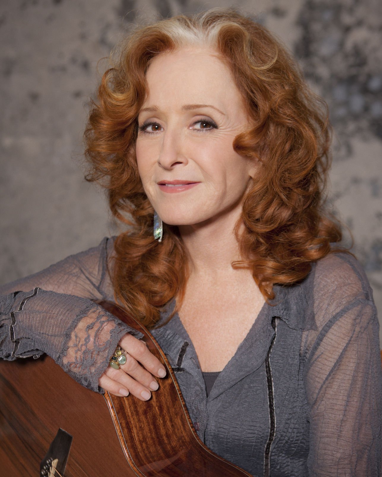 Bonnie Raitt Looking Forward To Playing Pinewood Bowl | Music ...