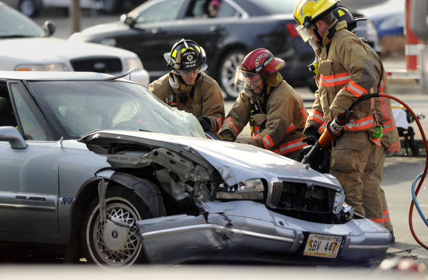 Three Vehicle Crash Backs Up Traffic On 27th Street