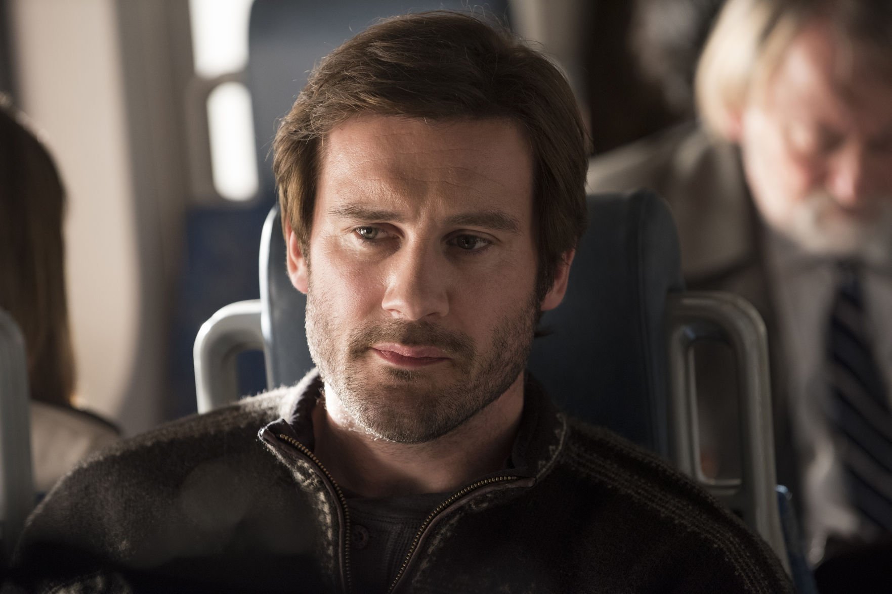 Clive Standen gif