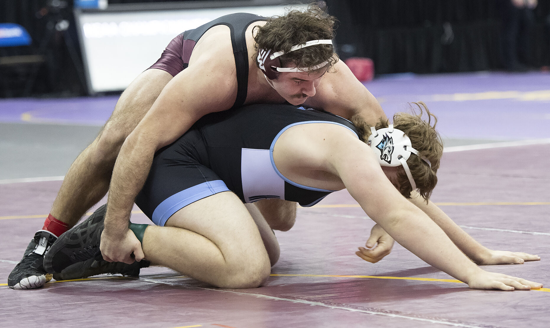 State wrestling Team scoring after Day 1 and Fridays semifinal matchups picture