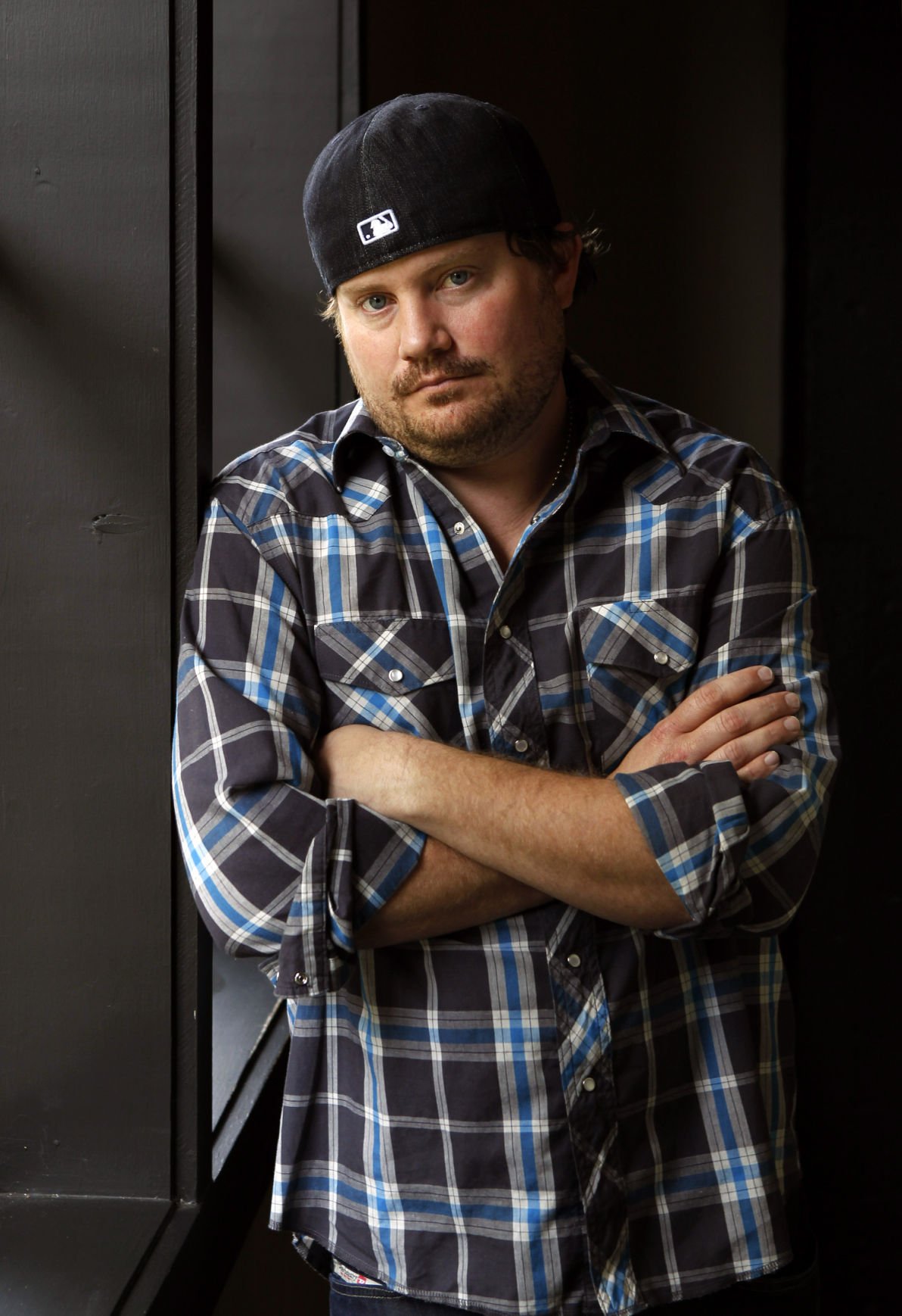 Randy Rogers Band proud to be country and backs it up Music