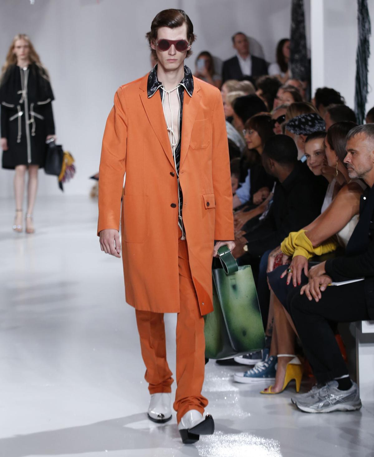 Photos Fashion Week Continues With Shows From Calvin Klein Heidi Klum Lifestyles Journalstar Com