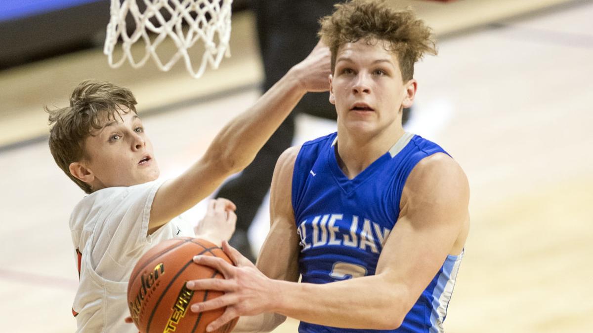 Jacobsen Ready To Balance Aau Basketball With High School Football During September Live Period Boys Basketball Journalstar Com