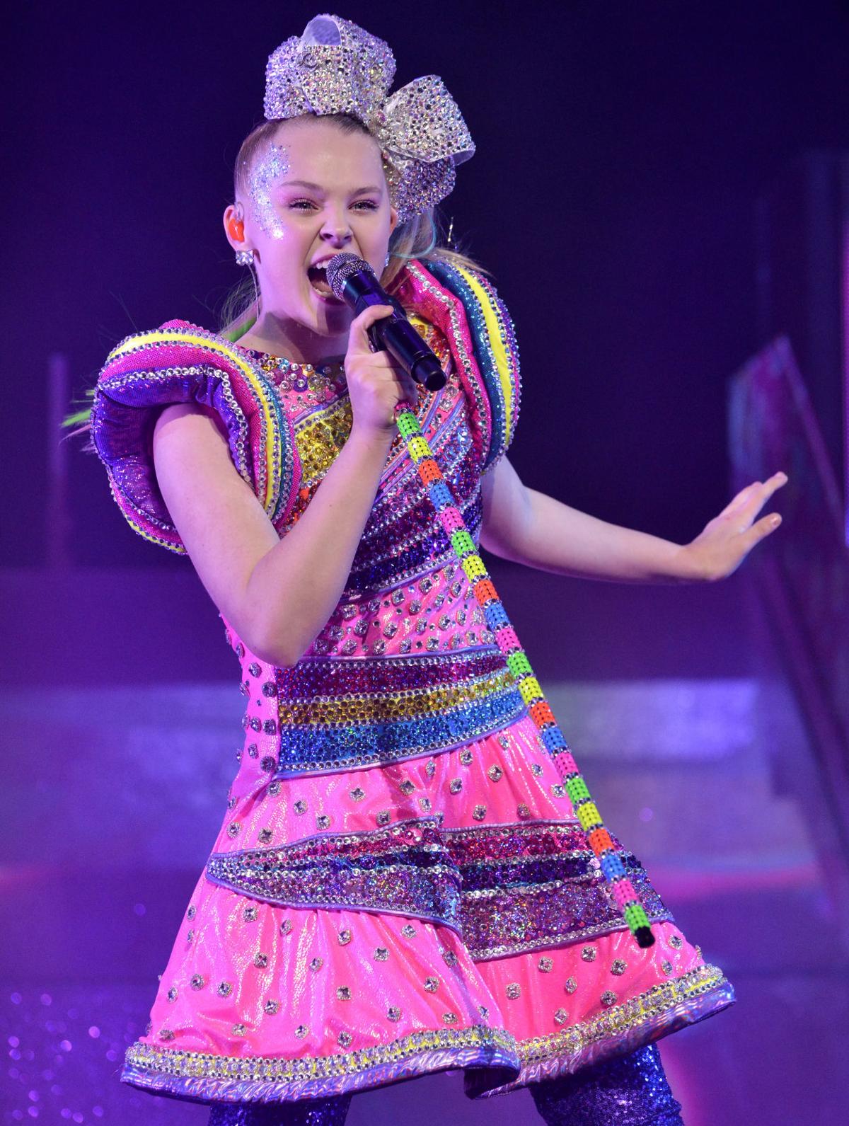 Nebraska native JoJo Siwa ready for Saturday homecoming ...