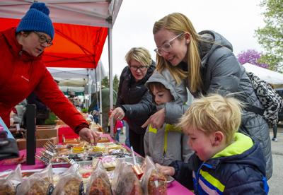 College View Farmers Market
