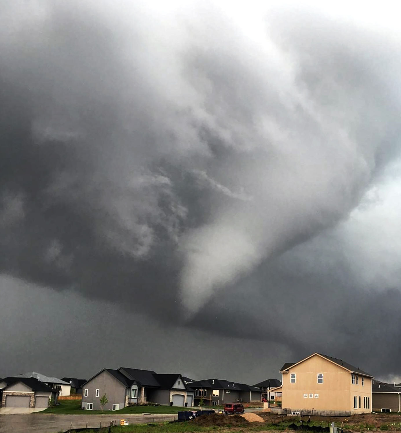 Tornado large hail sweep through Lincoln