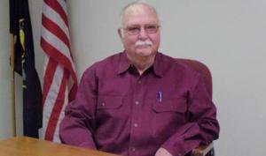 Ashland mayor and longtime firefighter dies