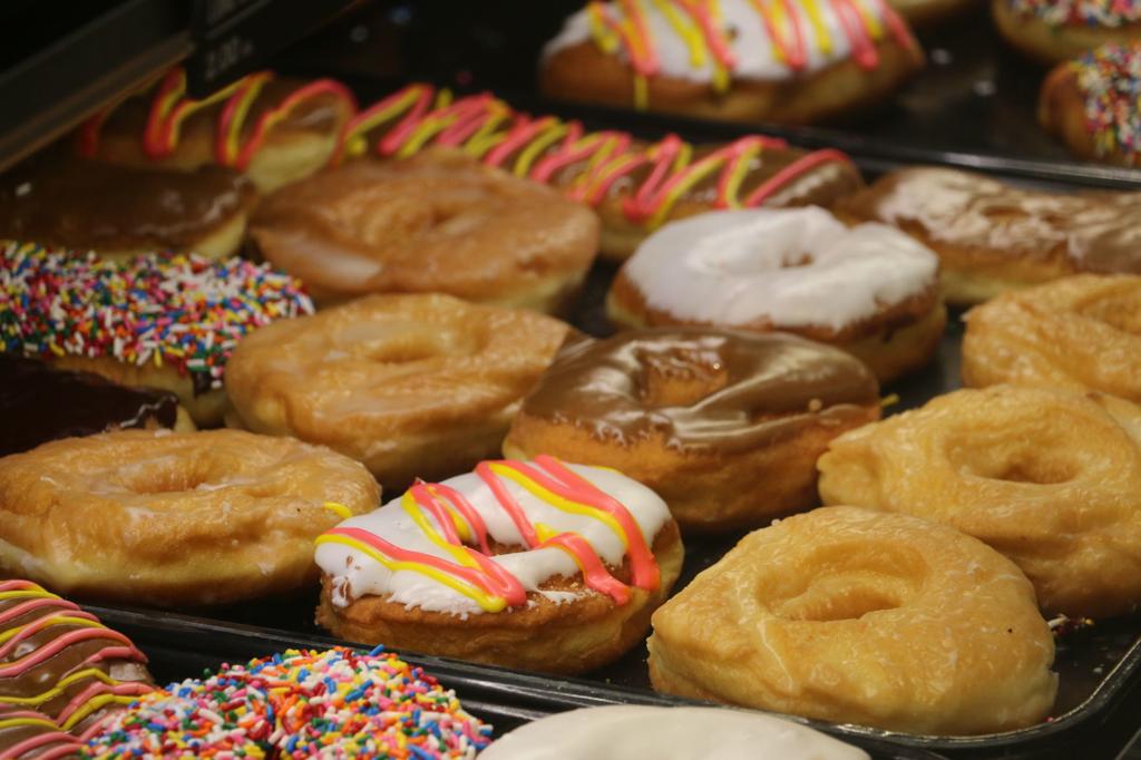 Donut Or Doughnut However You Spell It Or Slice It Lincoln Donut Shops Sweeten The Palate Food And Cooking Journalstar Com