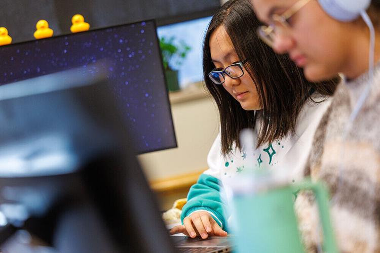 Updated computing course teaches new approach to data analysis
