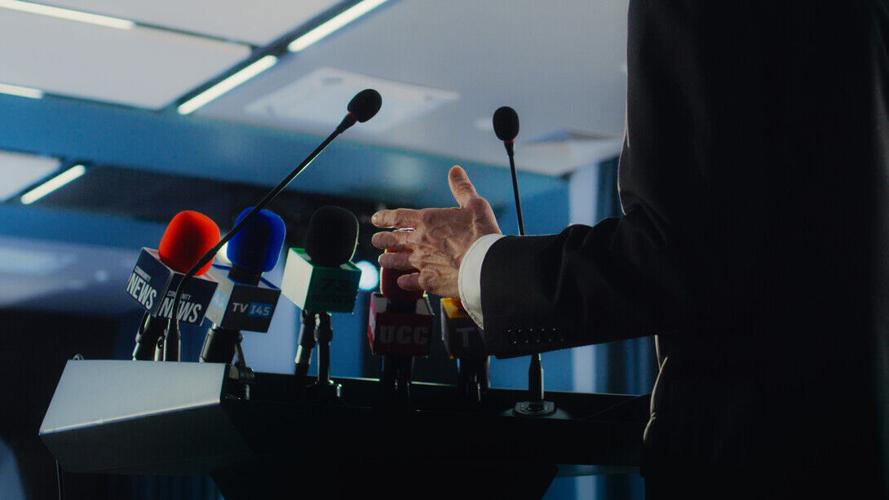 Barton outlines how politicians exploit voter information fatigue