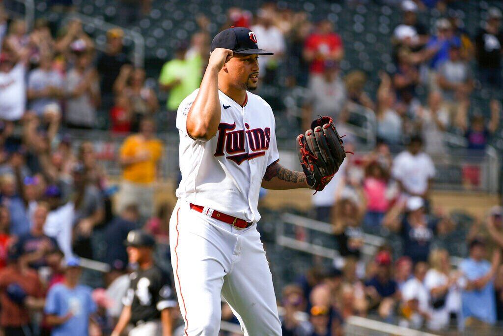 White Sox' GM Rick Hahn remembers day Chris Sale cut jerseys