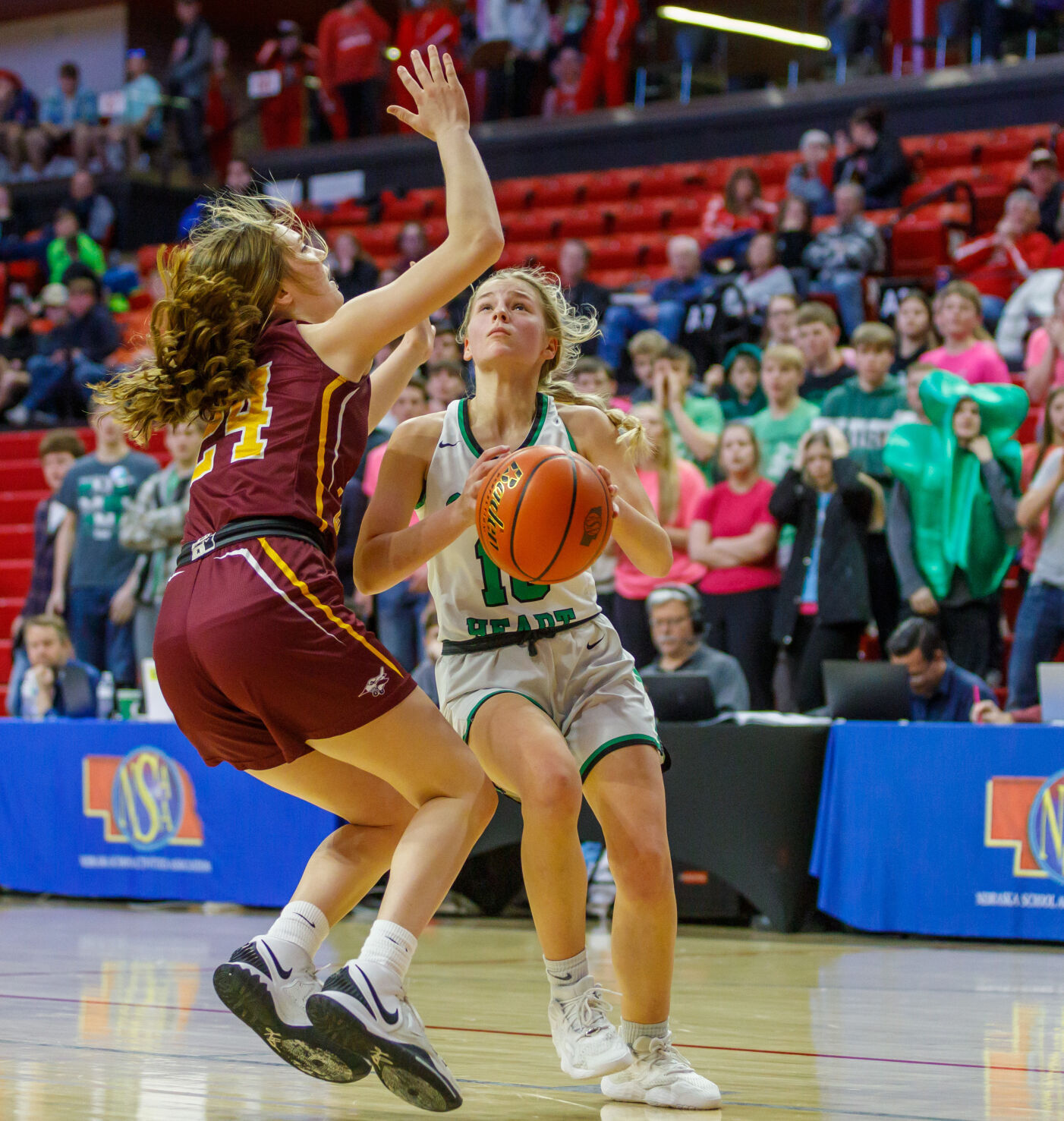 Girls state hoops Falls City SH Humphrey SF to meet in rematch