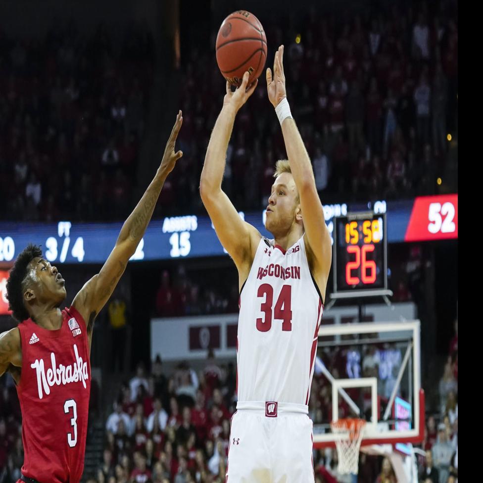 Basket Looked Like An Ocean Wisconsin Sizzles To Program Record