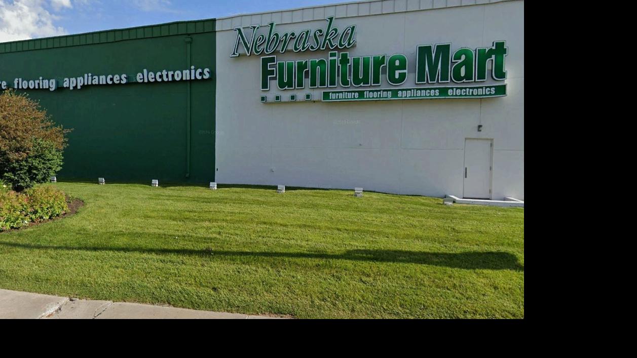 You Can Now Drink Beer Wine And Coffee While Shopping At Nebraska Furniture Mart Local Business News Journalstar Com