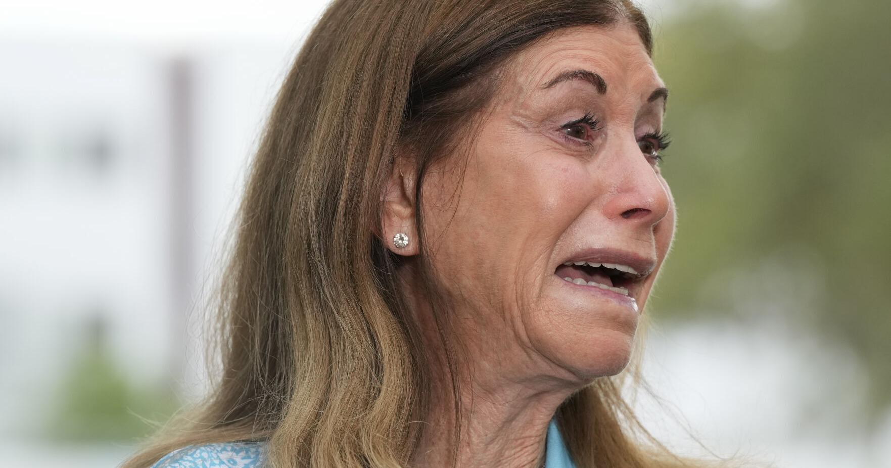 Florida school massacre: Building to be razed - Vimarsana News