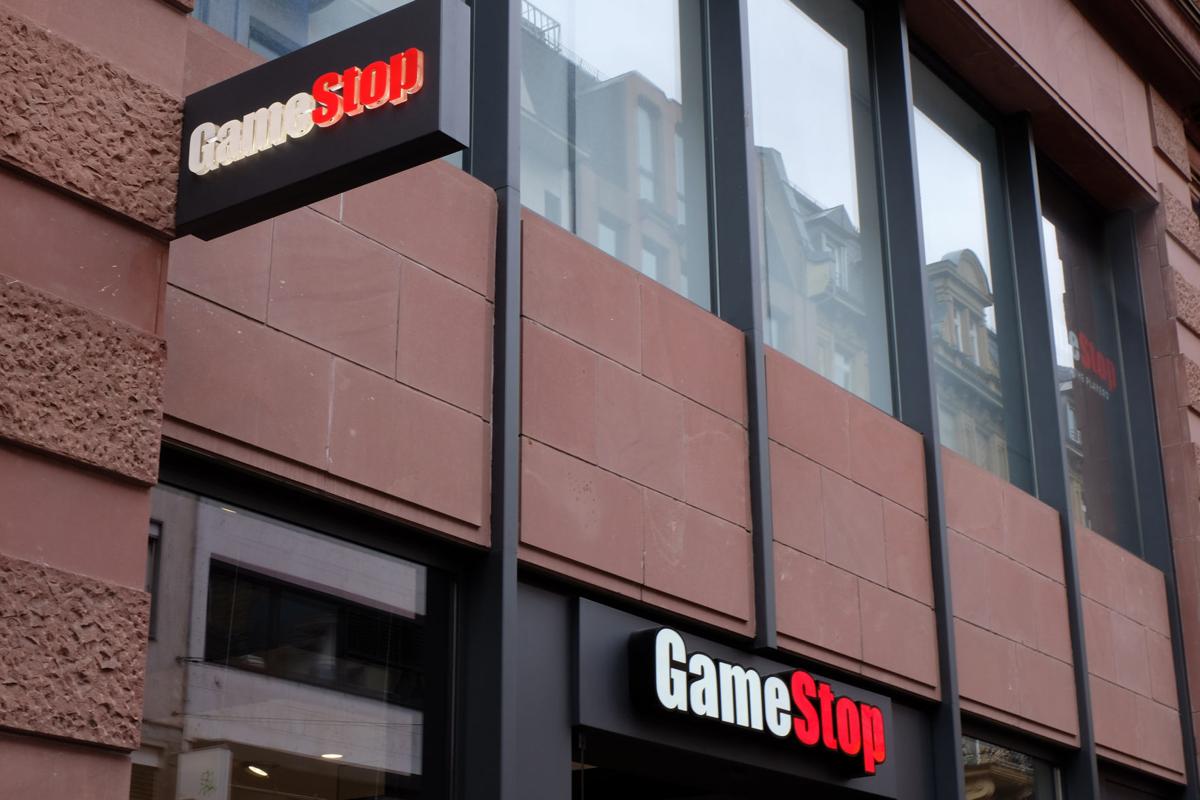 GAMESTOP-DMT