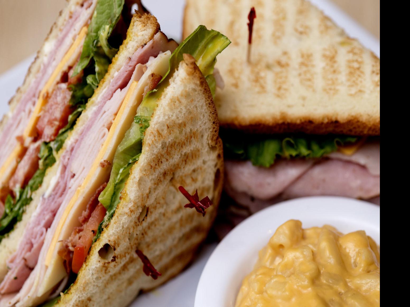 Review Mcalister S Deli Offers Big Meaty Sandwiches Dining Journalstar Com