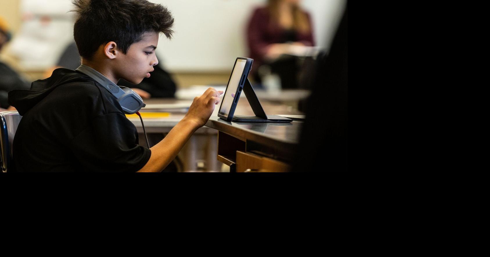 Omaha parents aim to limit elementary students' iPad use at school